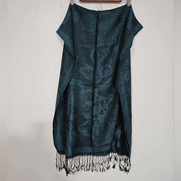 jerusalem Accessories - NWT Jerusalem Teal Floral Butterfly Patterned Cashmere Shawl with Fringe